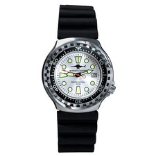 BOMBFROG Herren Taucheruhr Minentaucher Quarz 500m Saphirglas Neopren