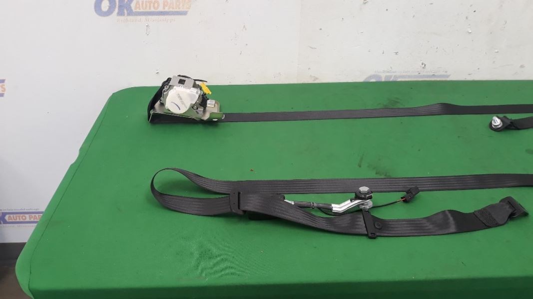 Maserati GranTurismo 2015-2015 Rear Seat belt sets Set