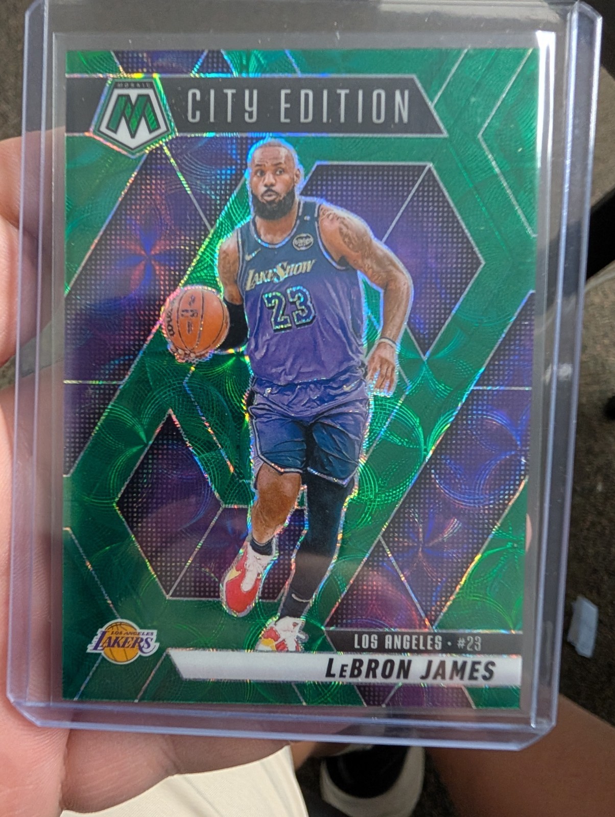 2024-25 Panini Mosaic City Edition LeBron James International Green Prizm /15