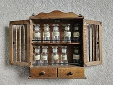 Vintage Wooden Spice Rack with 10 Jars Holmar