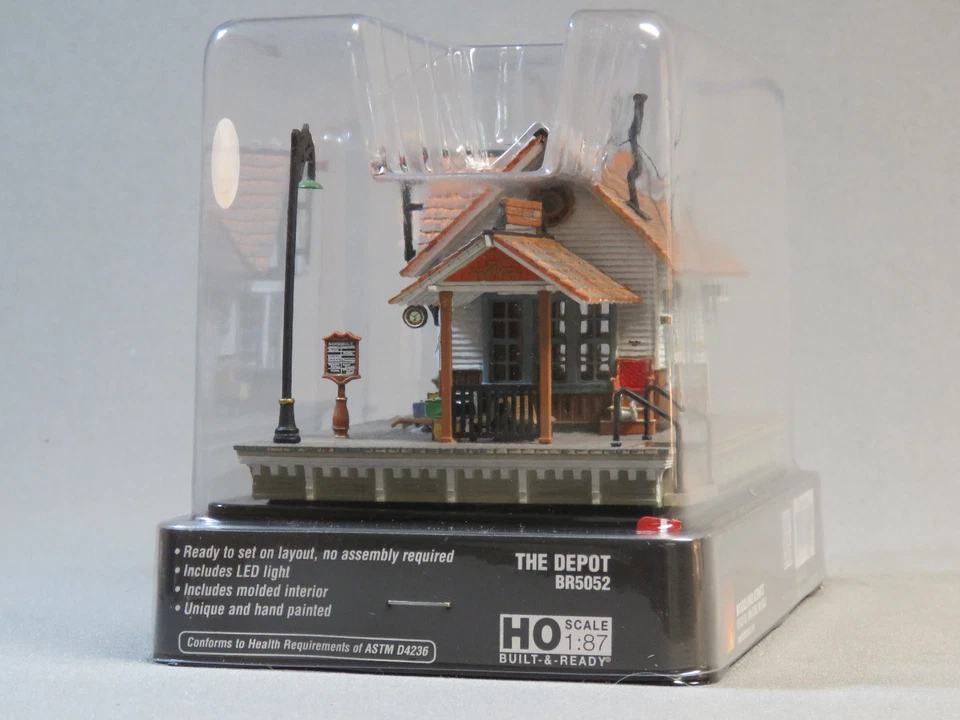 WOODLAND SCENICS 5052 HO SCALE DEPOT BUILT & READY gauge train building WDS5052 - Image 4 of 4