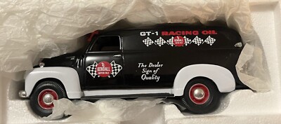 First Gear 1949 Chevrolet Lubrication Panel Truck Mobil Oil 1/34 Scale #19-1500