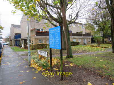 Foto 6x4 Fuß Cray Wohnsiedlung, in der Nähe von Sidcup Blöcke von niedrigen Wohnungen c2021