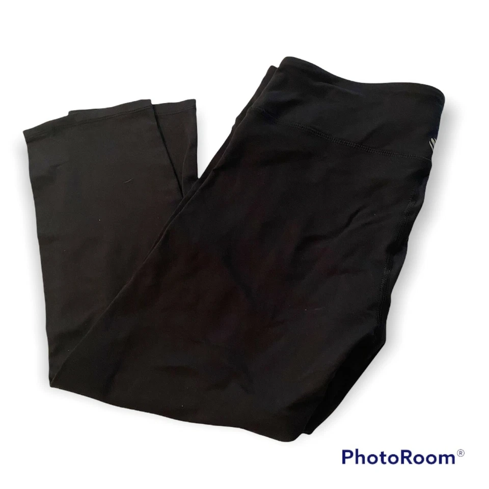 Forever 21 Black Capris Leggings sZ L - Image 3 of 4