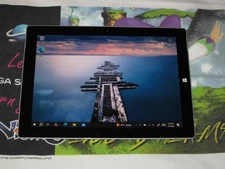 Microsoft Surface 3 Tablet 1645 Intel Atom x7-Z8700 1.60Ghz 4GB RAM 128GB SSD