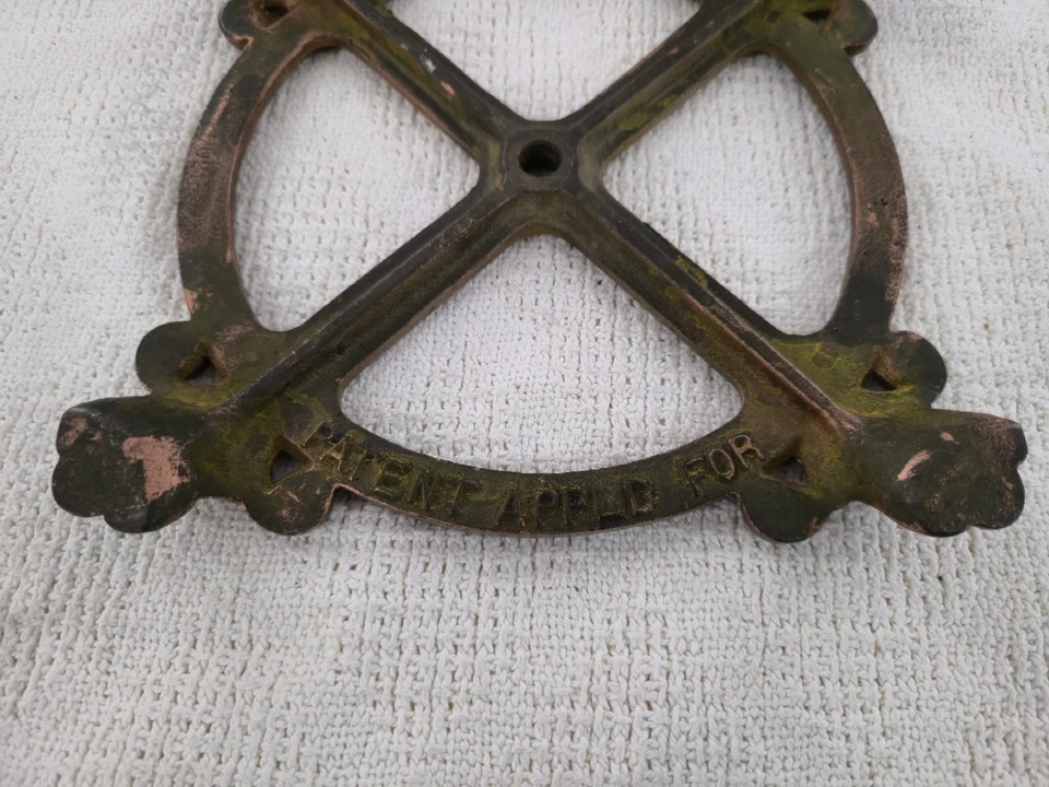 RARO Manija de Válvula de Grifo de Hierro Fundido Vintage Grande Rembrandt 7026 ¡Metal Circular! Foto 4 de 4