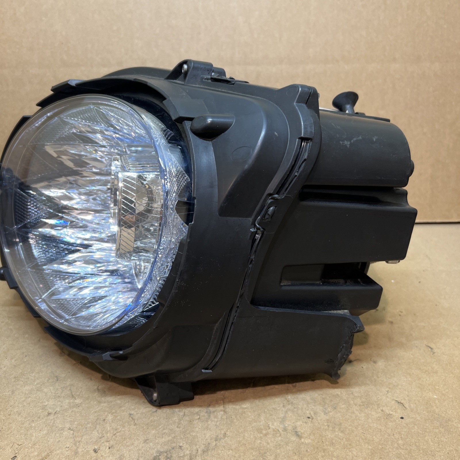 Bentley Flying Spur 2020-2023 Left Headlight P/N 3SE941005AE