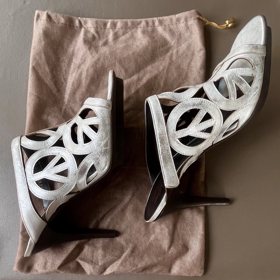 Donald J. Pliner Leather Heels Nicola Frosted Silver Peace Sign Italy Size 11 M - Image 3 of 4