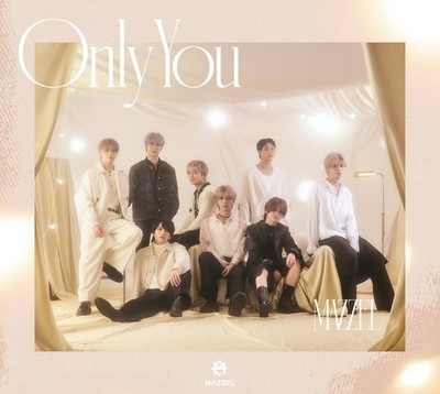 Only You [CD + DVD + Name Keychain + Solo Photo Card Set] (Ltd Ed MA [CD single]