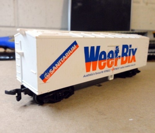 HO Weet-Bix Life like Box Car Model Railway Wagon Horn hook Couplings GC 5 #1 - Picture 5 of 6