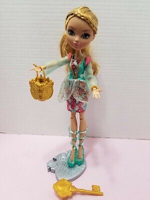 Ever After High Ashlynn Ella and Apple White Doll Set -  Norway