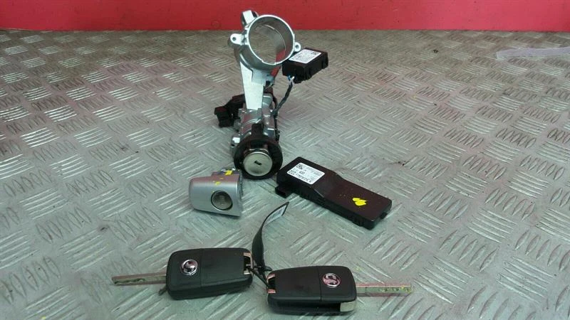 2015 Vauxhall Corsa E 3 Door Hatchback Vehicle Lock Barrel Set With Key - Изображение 2 из 4