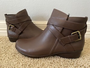 naturalizer cassandra ankle boots