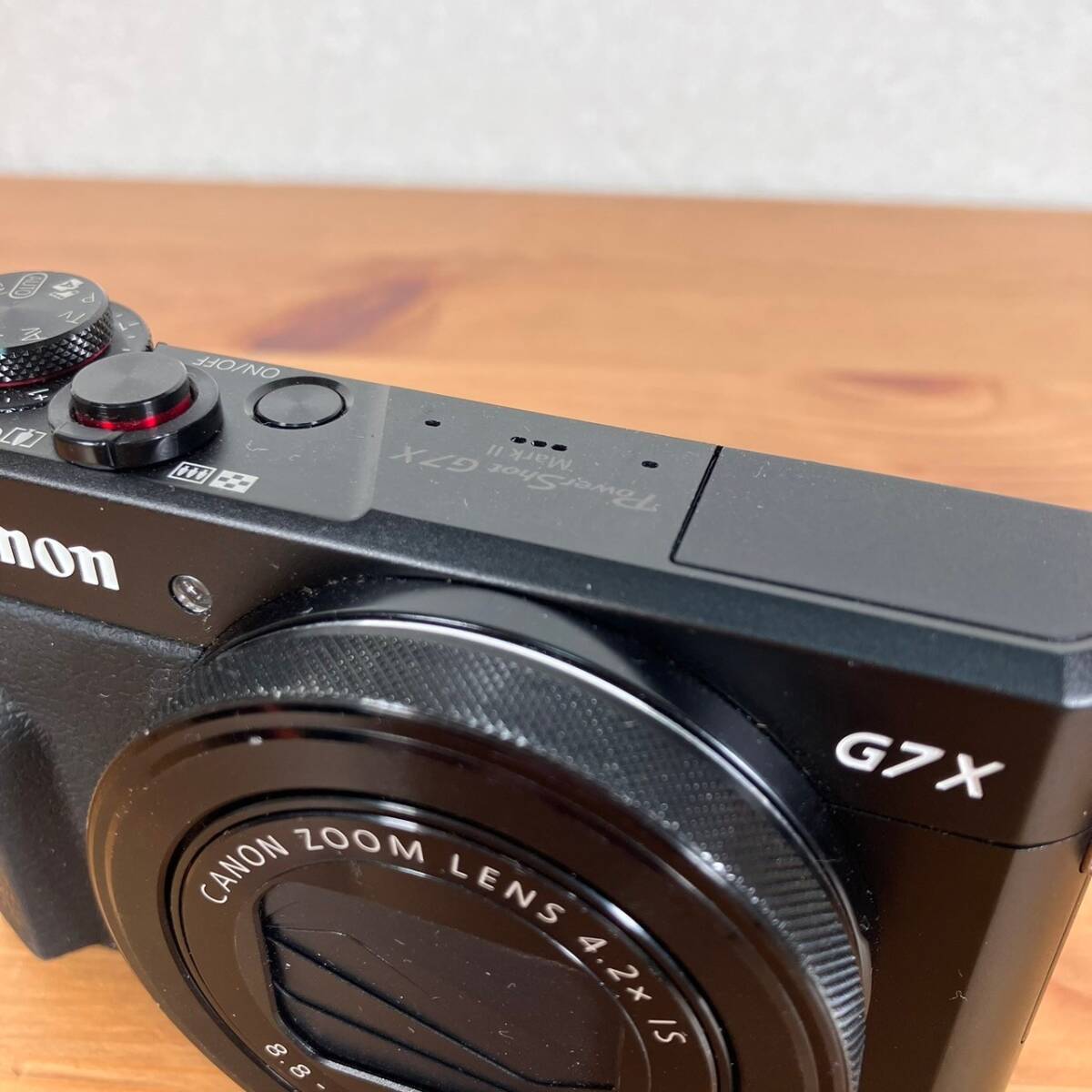 Canon PowerShot G7 X Mark II Black Compact Digital Camera Canon PowerShot G7 X Mark II Black Compact Digital Camera