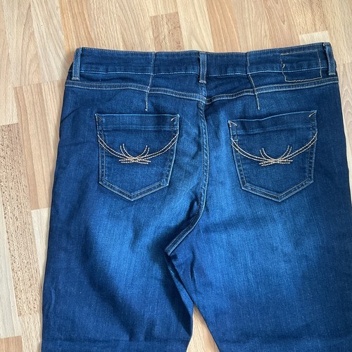 M&S Lana SLIMBOOT Damen Denim Jeans - Größe 16 / Taille: 34". Neu ohne Etikett