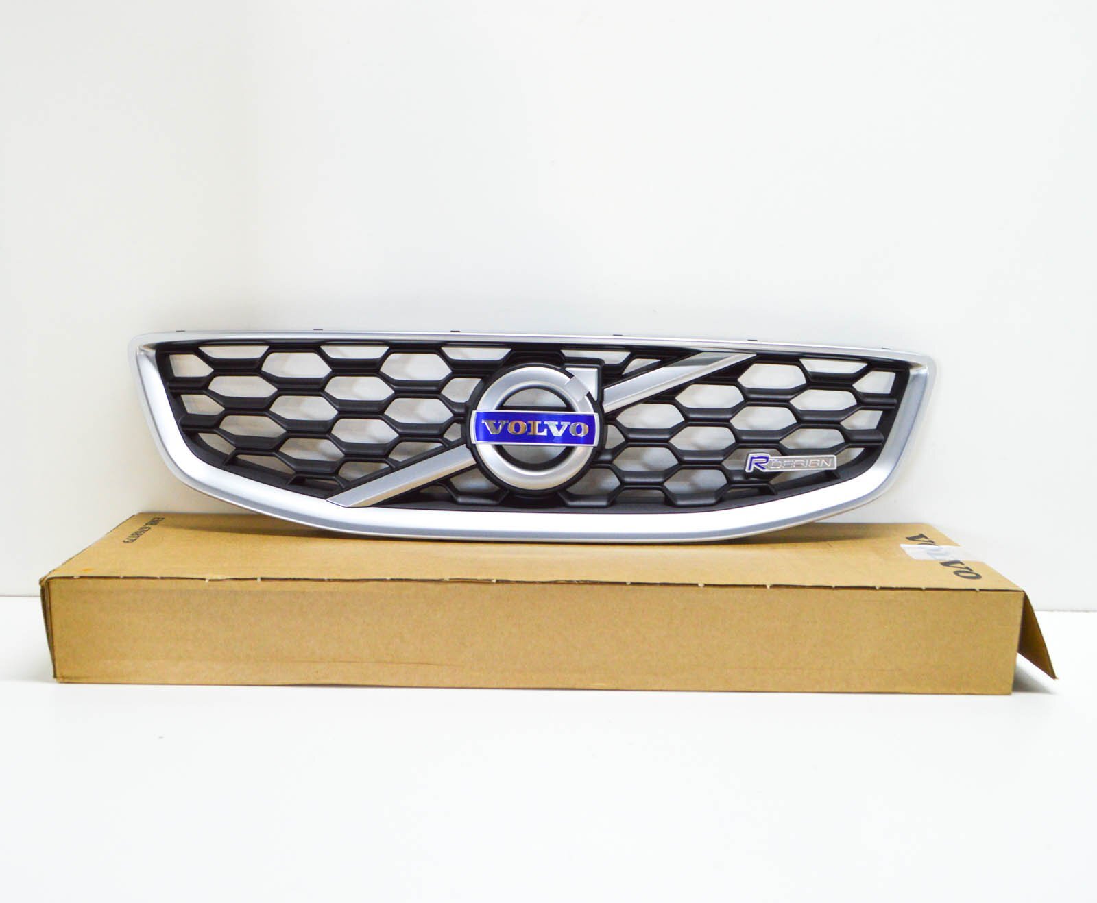 For VOLVO C30 Radiator Grille 31290405 New | eBay