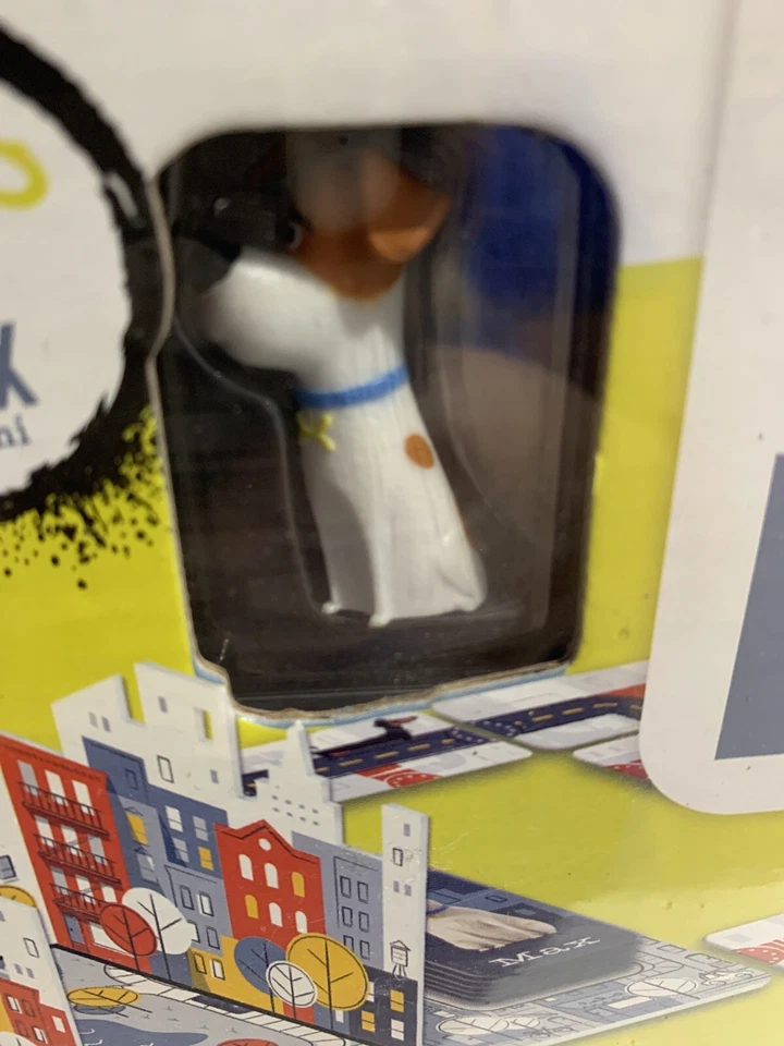 The Secret Life Of Pets Home Before Dinner Board Game New Family Game Night - Image 2 of 4