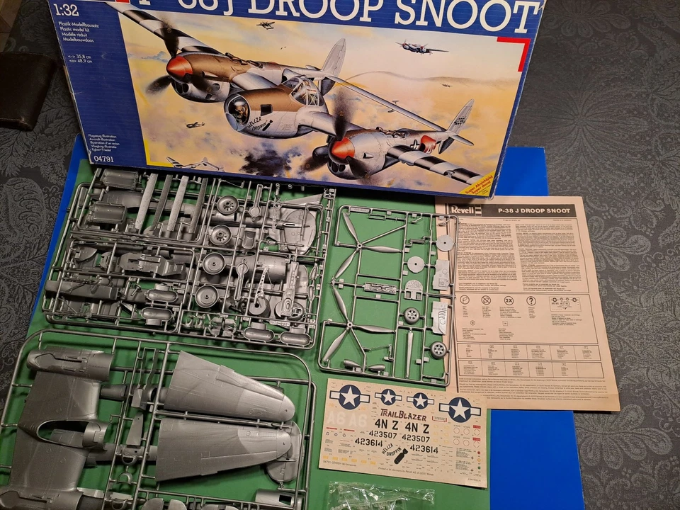 REVELL 1:32 LOCKHEED P-38 Droop Snoot LIGHTNING ART. NR: 04791 OVP wie Airfix