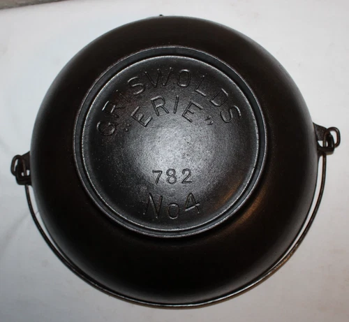 Vintage Griswold Mfg. Co. ERIE p/n 782 No. 4 Scotch Bowl Cast Iron Cookware