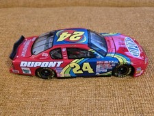 Jeff Gordon 24 Dupont Monte Carlo 2000 1:24 Scale Model Car Bank Action NASCAR