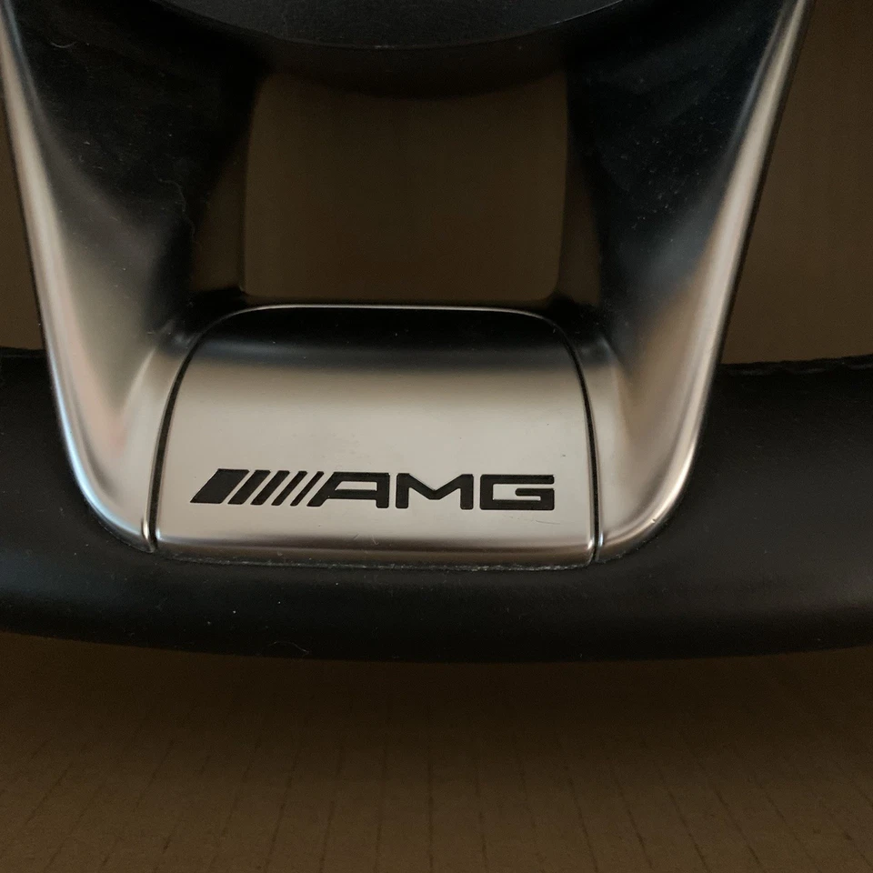 Volante genuino OEM MERCEDES-BENZ C63 S C43 W205 AMG 2015-2018 Foto 4 de 4