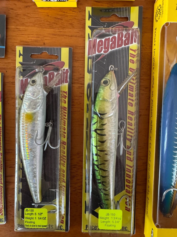 Lote de 16 señuelos - MEGA BAIT, FRENZY, STORM THUNDER STICK, GIBBS nuevos en paquete Foto 3 de 4