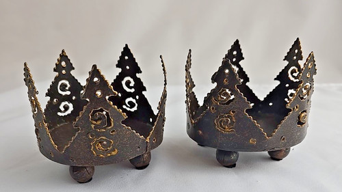 Set 2 Pier 1 Metal Christmas Tree Pillar Candle Holders 3 in diam Footed Bronzed