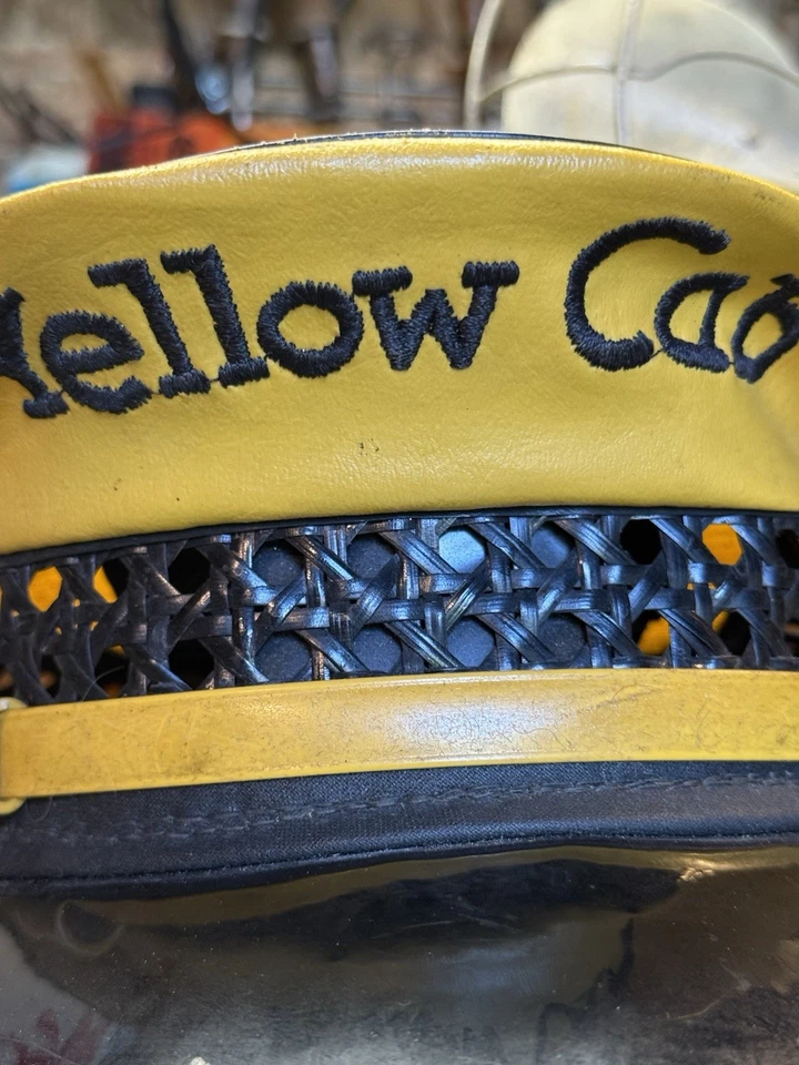 Uniforme de conductor de compañía de cabina amarilla vintage sombrero de cuero marca Lancaster talla 7 1/8 Foto 2 de 4