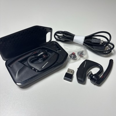 x2 POLY Plantronics Headsets  POTE16 Voyager 5200 Bluetooth USB + Charging Case