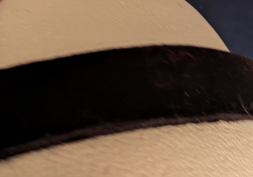 Orejeras de piel de conejo negras genuinas con diadema de terciopelo negro de colección para mujeres esponjosas Foto 4 de 4