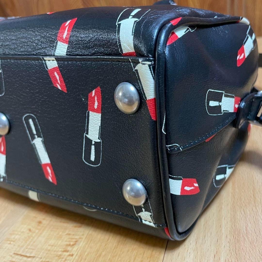 Borsone SAINT LAURENT PARIS modello rossetto bambino donna nero dal Giappone