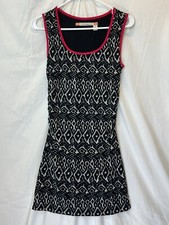 Chelsea & Violet Geometric BodyCon Dress Women's Size XS Black Pink Trim