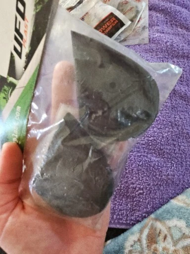 UFO 塑料 Supermoto Footpeg 保护器 AC02010K 部件 #1620-0079 — 第 3/3 张图片