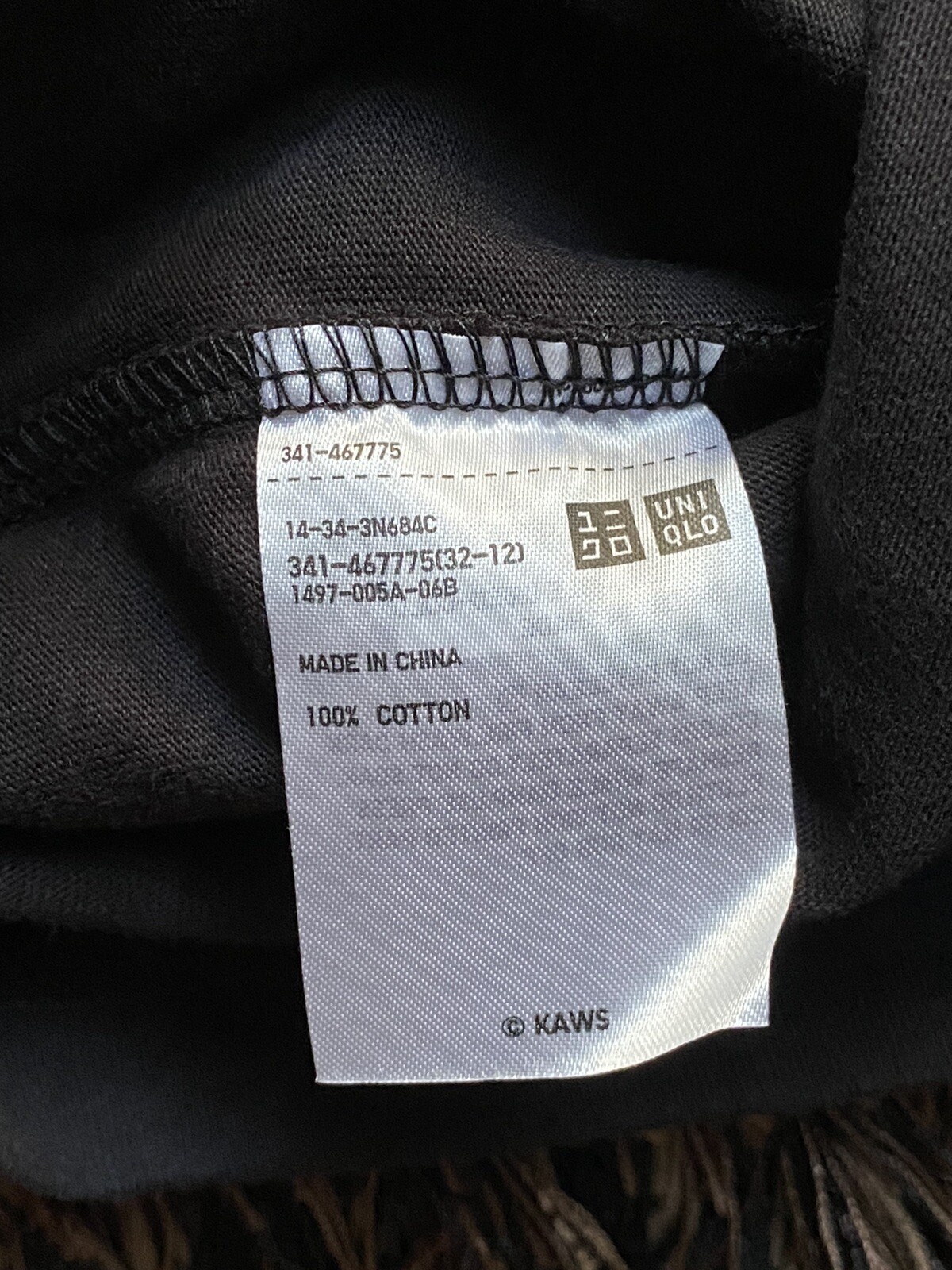 KAWS x Uniqlo Collab Graphic T-Shirt Adult Medium M Black Brand New Authentic thumbnail 10