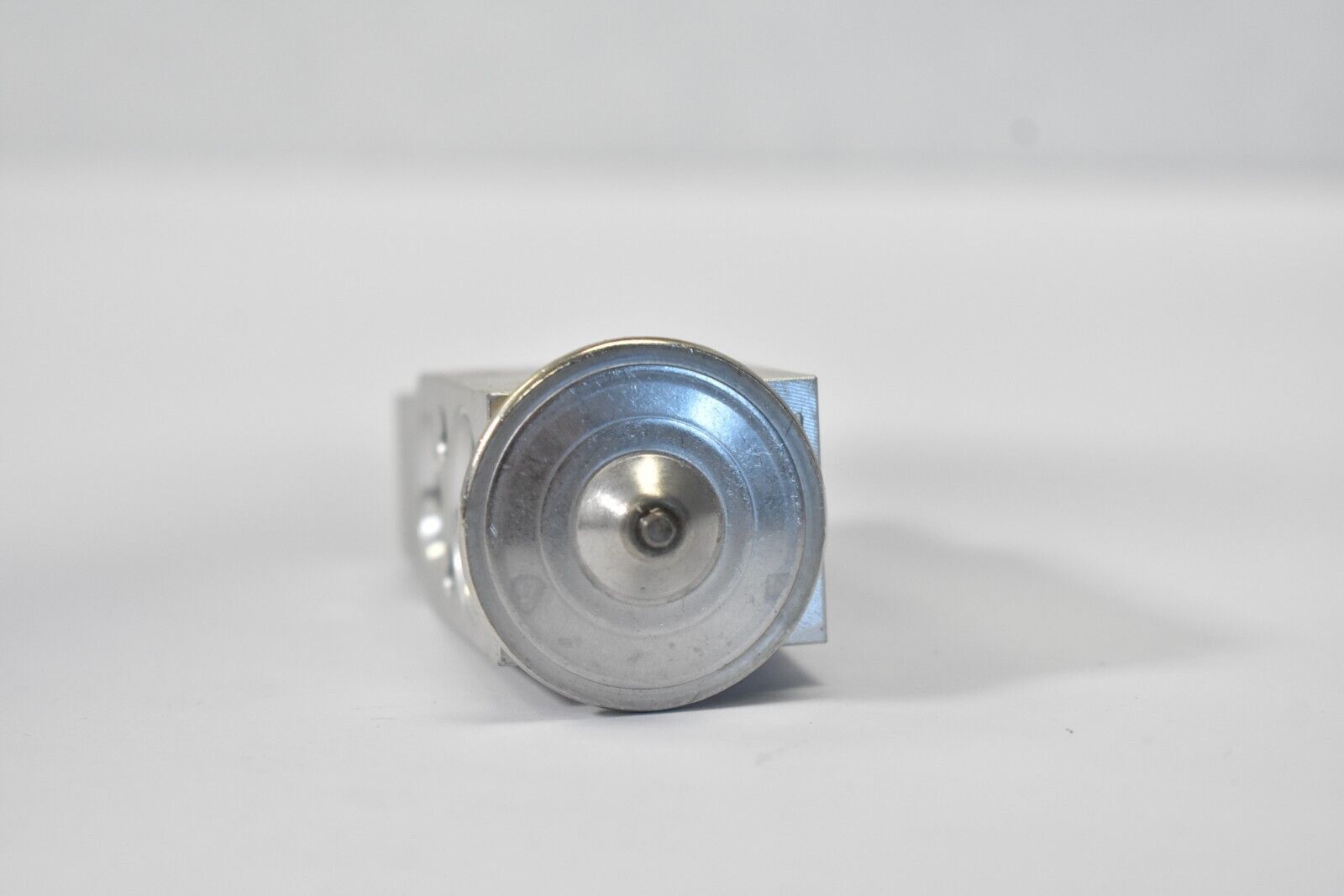 Front A/C Cooler Expansion Valve Replacement 88515-07030 For CTS RX350 RX450h