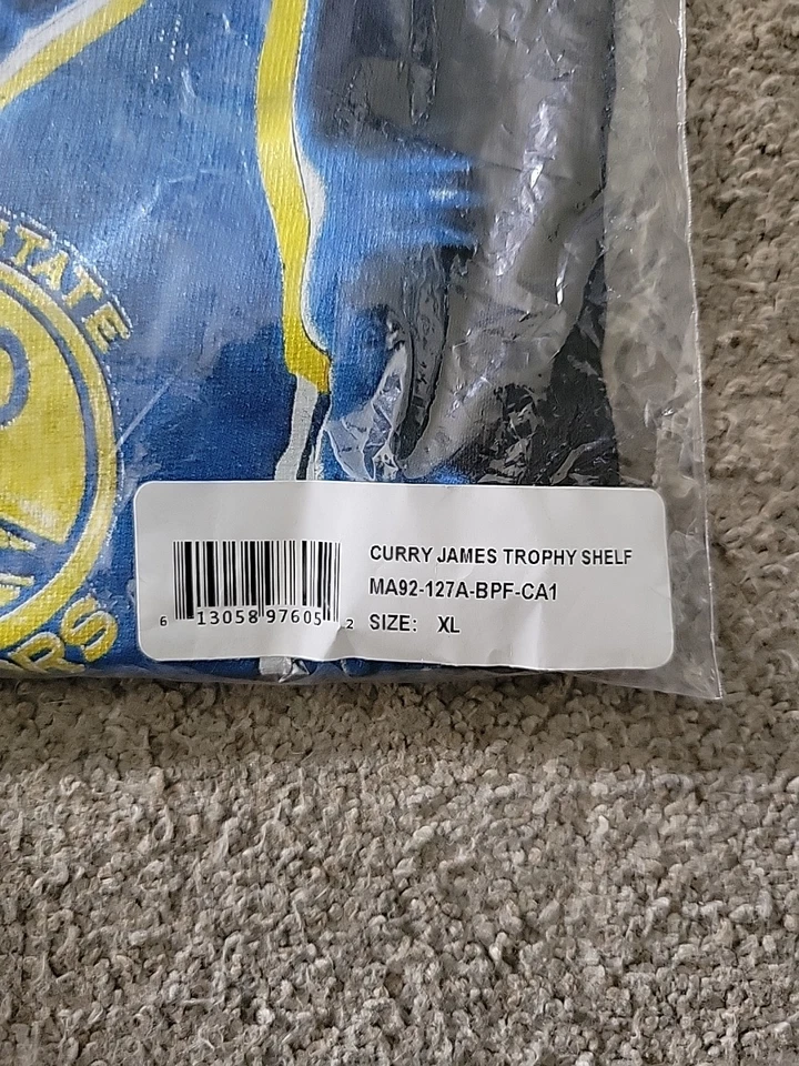 Новая футболка финала НБА 2015 с Cavaliers and Warriors Majestic размер XL - Изображение 2 из 3