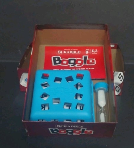 Boggle From The Makers of Scrabble 3 Minute Word Game Hasbro 2014 Complete - Picture 4 of 6