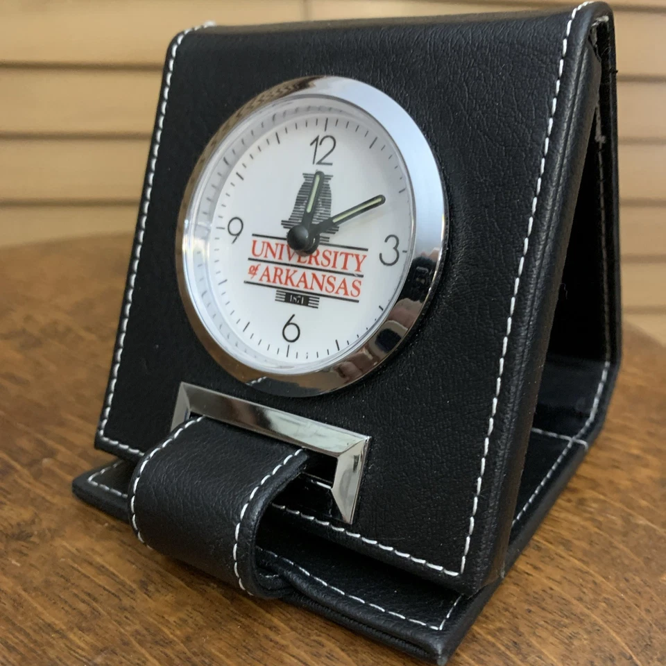 Reloj despertador de viaje Razorback de la Universidad de Arkansas. Nuevo sin caja. Foto 2 de 4