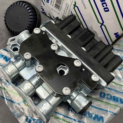 New ECAS Solenoid Valve 4728800300 24V DT Spare Parts 1.25588 For Wabco