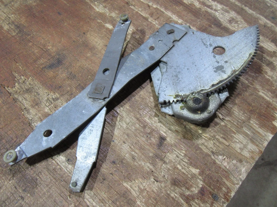 Chevrolet Impala Caprice 1967 4 puertas techo rígido puerta ventana regulador manivela DR Foto 3 de 3