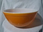 Vintage Pyrex 403 2.5 QT Mixing Nesting Bowl Daisy Citrus Glossy Orange 8.5" Dia
