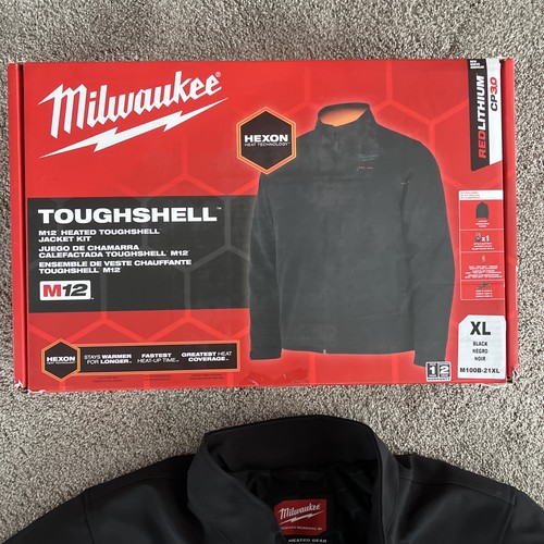 Milwaukee M100B-21XL M12 XL Black Heated TOUGHSHELL Jacket Kit - GREAT - M5