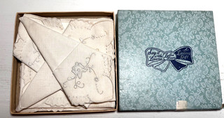 Antique Vintage 7 Boxed Dinner Napkins Madiera Floral UNUSED
