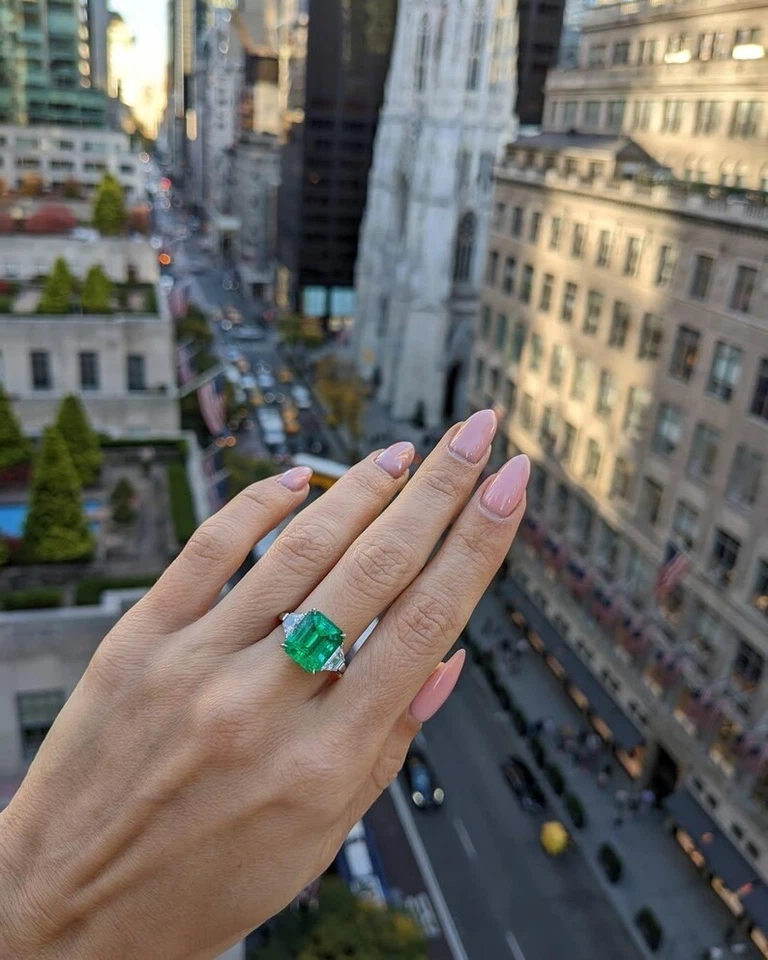 5.50 Ct Emerald Natural Emerald & Diamond Wedding Ring 14K Solid White Gold 8 - Image 3 of 4