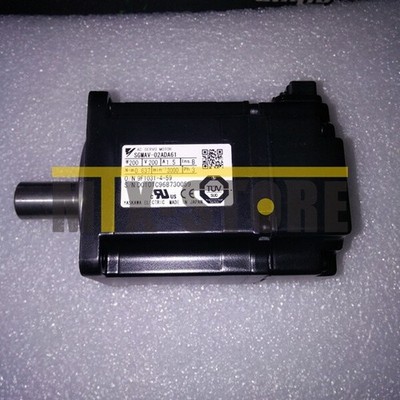1pcs New   servo motor SGMAV-02ADA61 *cc
