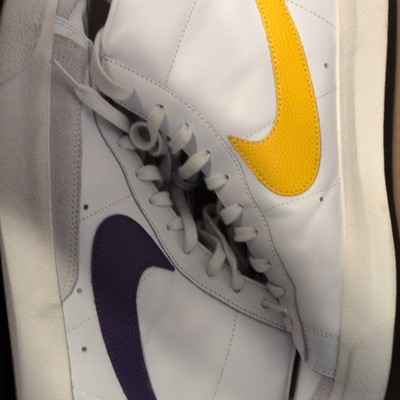 Nike Blazer Mid '77 VNTG Mismatched Basketball Swooshes White DQ7777-100