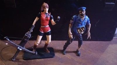 Claire Redfield & Zombie Cop ToyBiz Resident Evil 2 Toy Biz Biohazard Figure Set