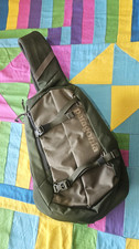 Patagonia Atom 8L Green Shoulder Sling Bag Crossbody Backpack  Day Bag