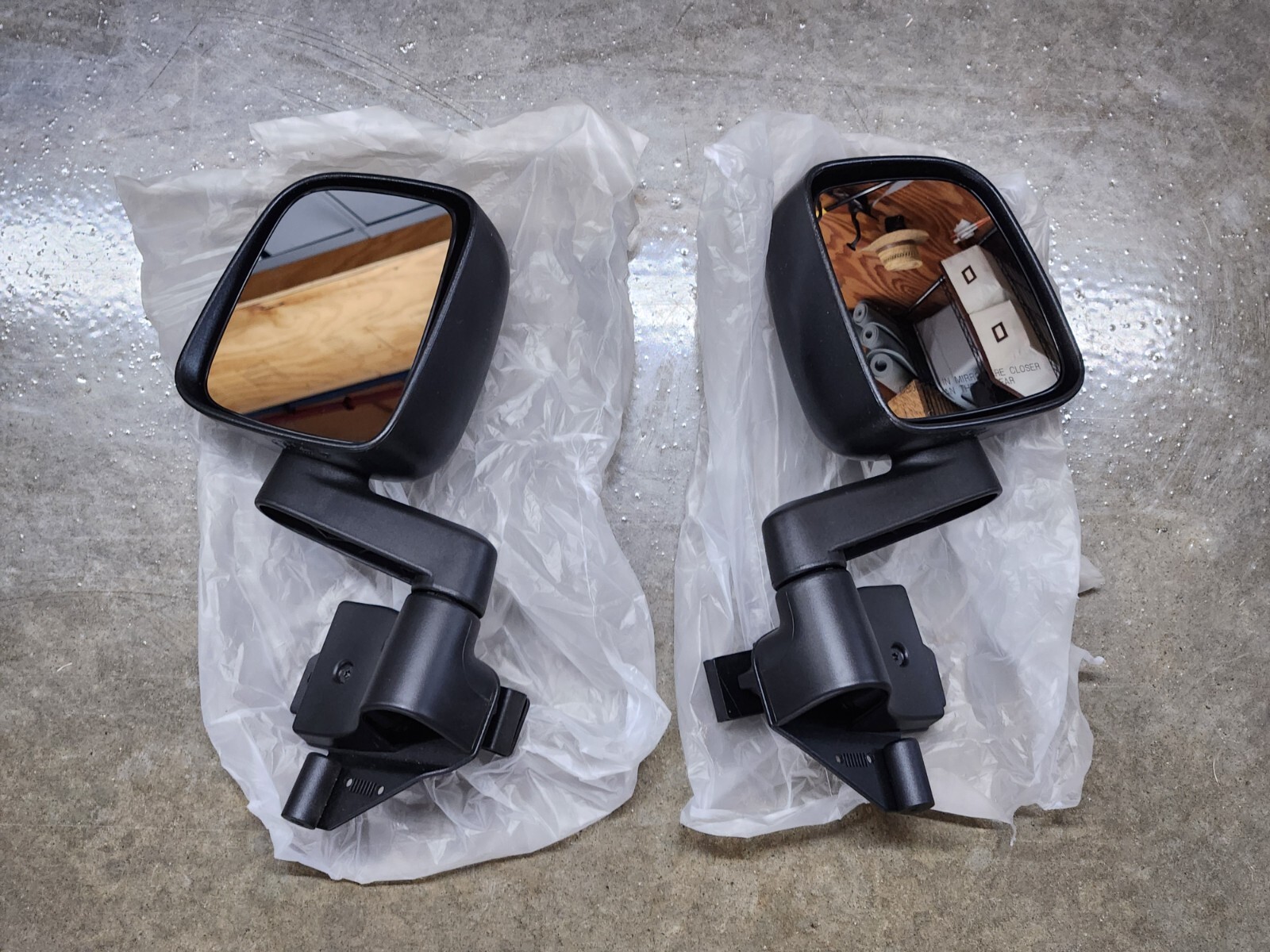 [BRAND NEW] Exterior Mirror Package / Door Off Mirror Kit Mopar