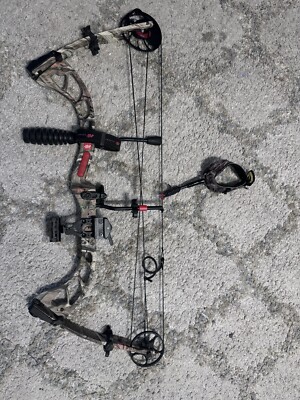 PSE Stinger 3G Right Hand w/quiver, 6 arrows  and wrist release